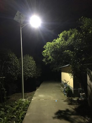 太阳能路灯